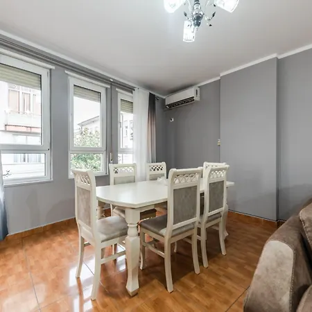 The Triple Comfort Loft By Pikhost Apartment *