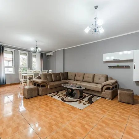 아파트 The Triple Comfort Loft By Pikhost