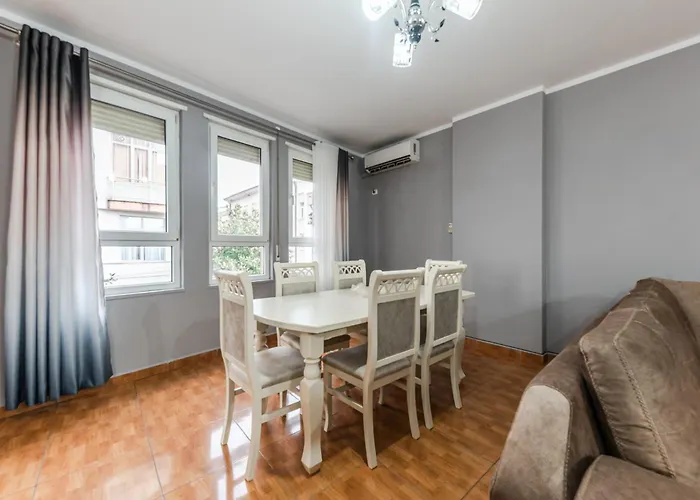 The Triple Comfort Loft By Pikhost Apartment *