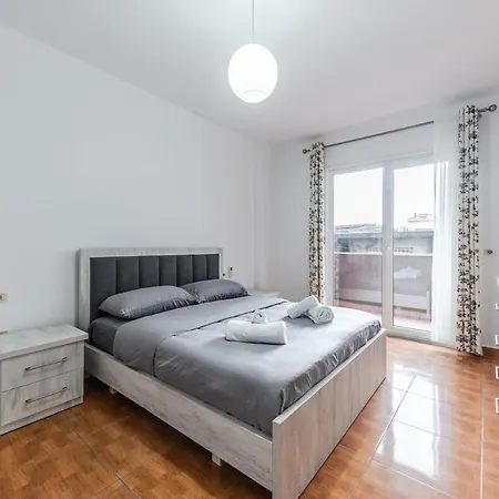 The Triple Comfort Loft Apartment Shkoder